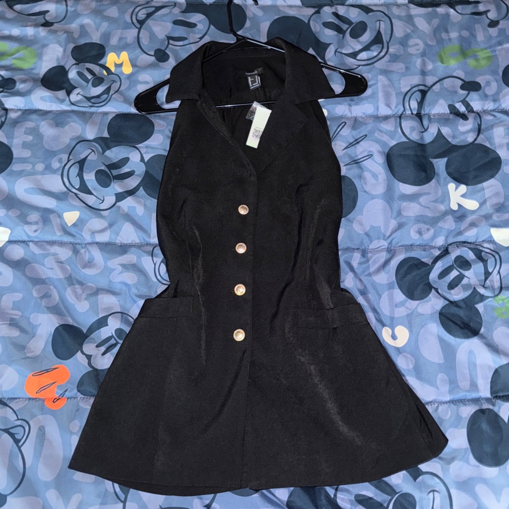Forever 21 Black Collared Button Down Tank Top Vest Capsule Wardrobe - Picture 2 of 4